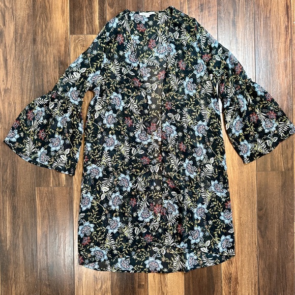 American Eagle Outfitters Tops - American Eagle Sheer Blue Tone Floral Kimono Duster Bell Sleeve Open Tunic Sz XS